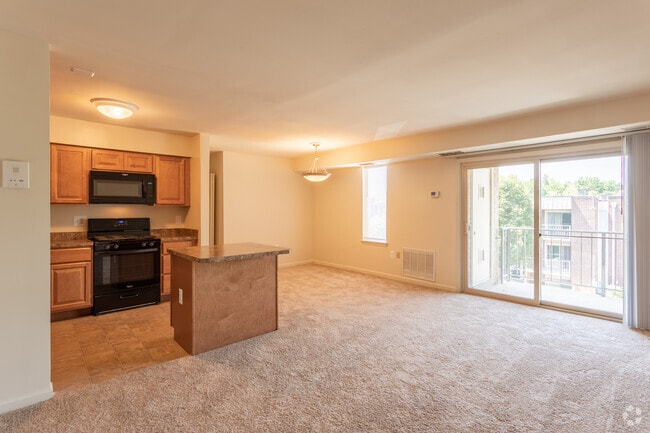 2 Bedroom, 2 Bath - Building 3 - Apt 304 - Brookstone