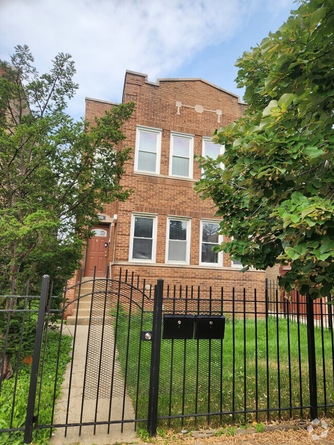 Building Photo - 1710 N Meade Ave Unit 2 Rental