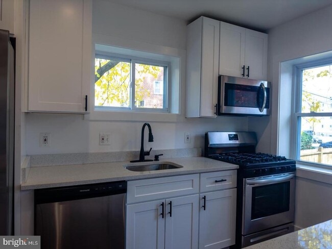 Photo - 3326 12th St SE