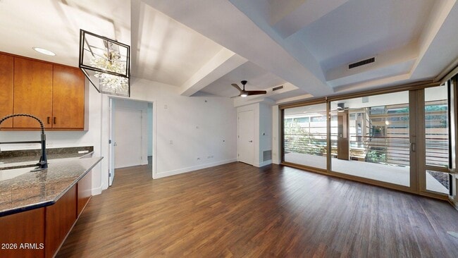 7157 E Rancho Vista Dr Unit 2011