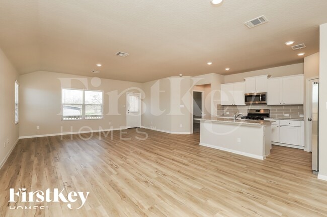 Photo - 9984 Sarrebourg St