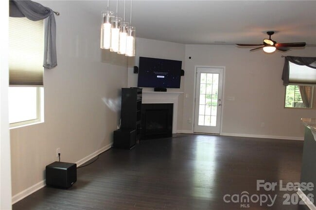 Photo - 6017 Sweetbay Ln