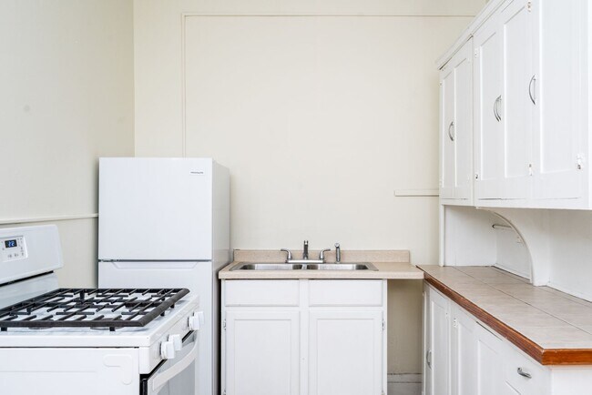 Photo - 2310 Harriet Ave S