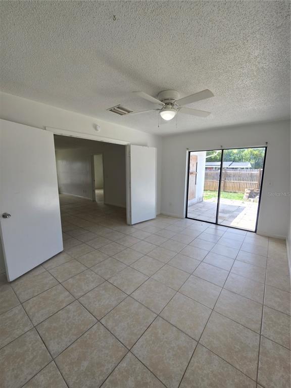 Photo - 9231 Antrim St