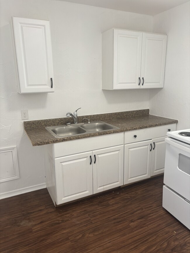 Photo - 3049 NE 15th St