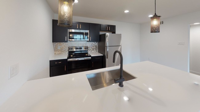 Under-Mount Sinks