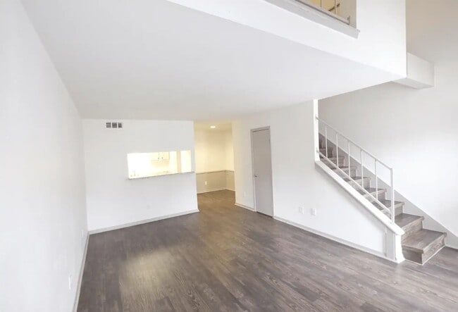 Photo - 1124 Rutland Dr Unidad 0013