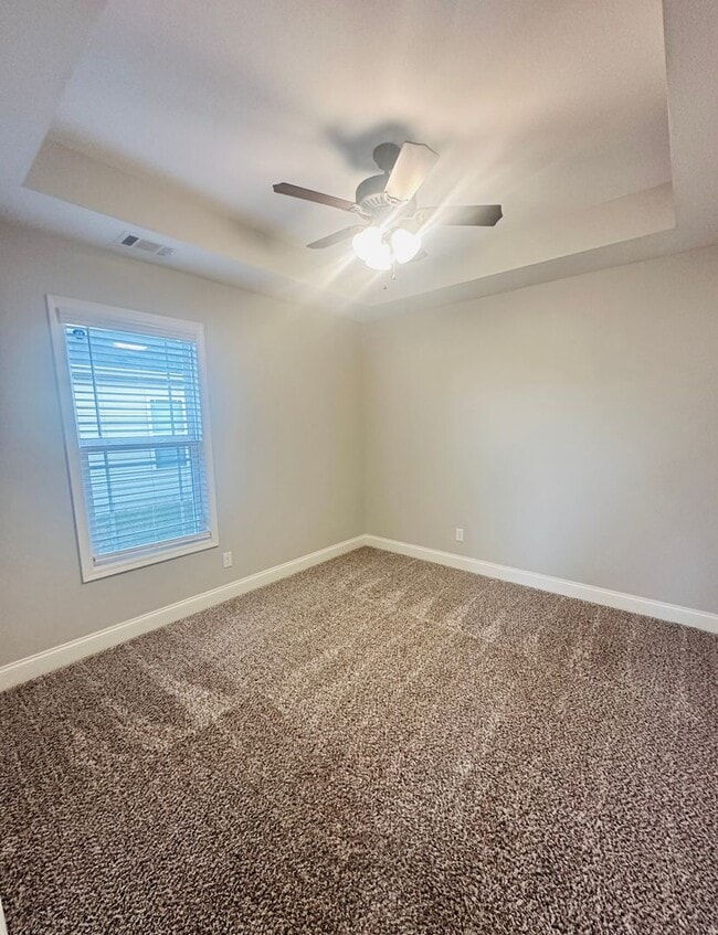 Photo - Adorable 3 bed 2 bath in Prime Location!