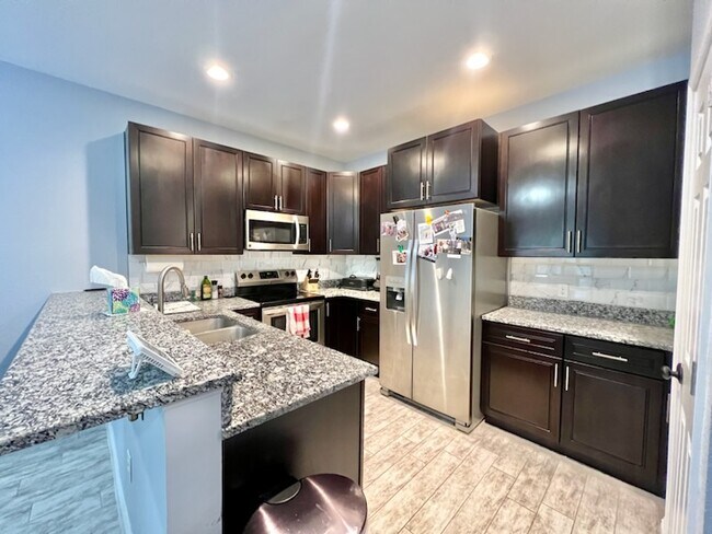 Photo - 2100 Pomegranate Ct