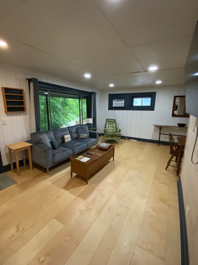 Photo - 225 S Germantown Rd Unit B