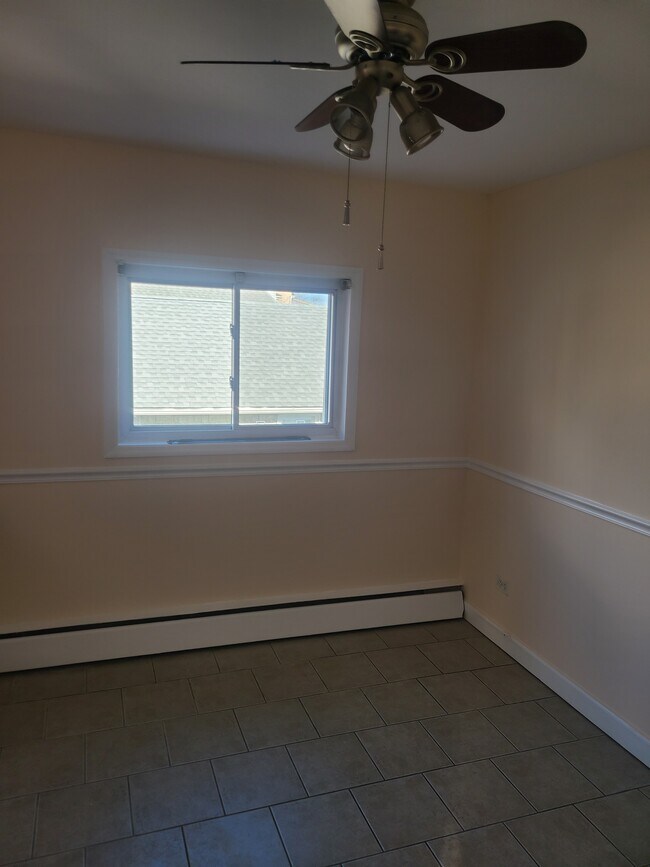 Dining area - 3266 Griswold Ave Unit 2