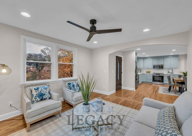Photo - 719 Woodmere Dr