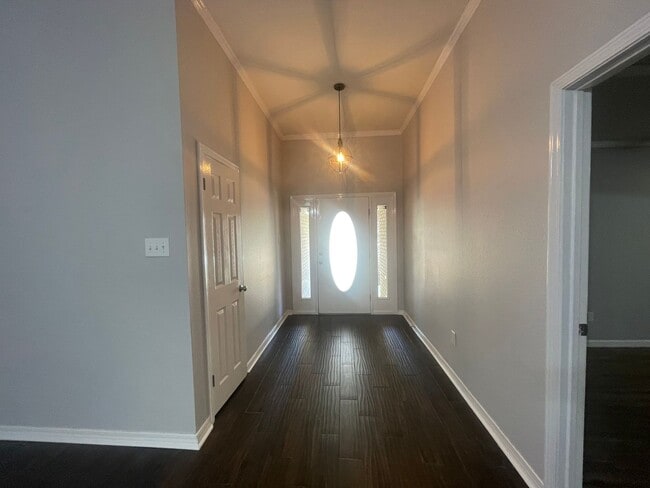 Photo - Haughton Beauty with Bonus Room