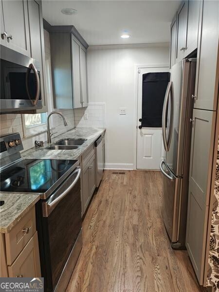 Photo - 482 Freyer Dr NE