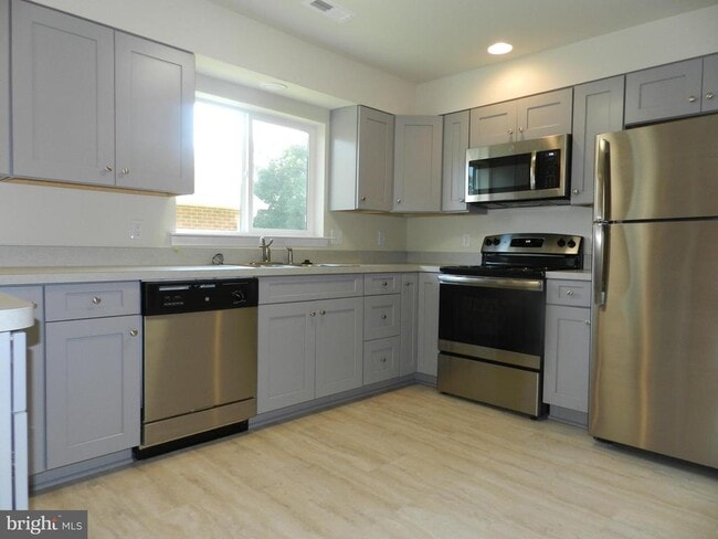 Photo - 302 Claiborne Ave