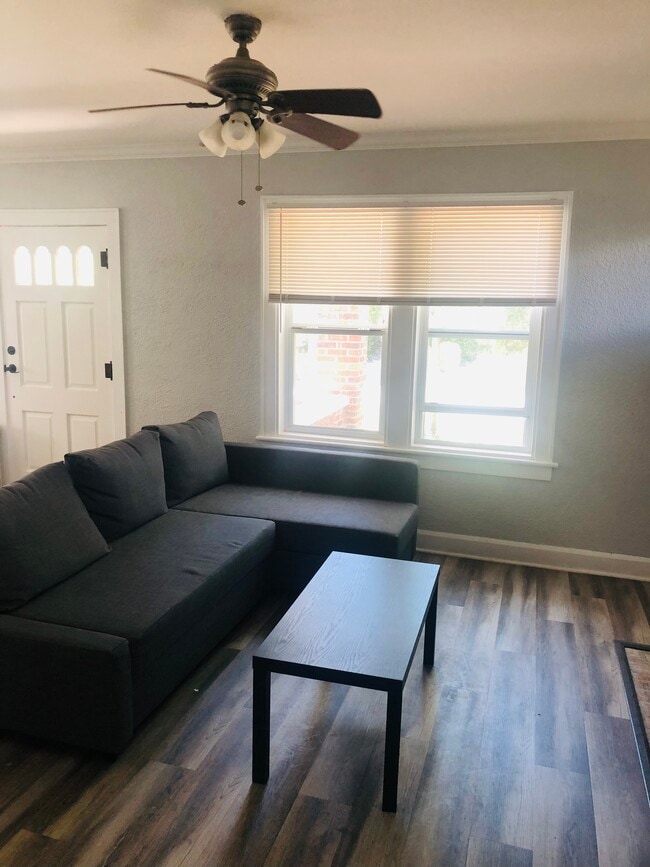 Photo - 109 18th Ave S Unidad 5