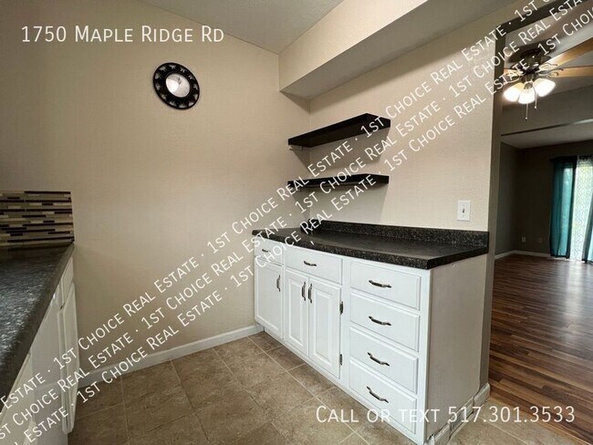 1750 Maple Ridge Rd