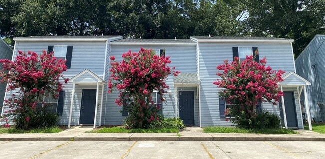 Photo - 1340 Hancock St Townhome