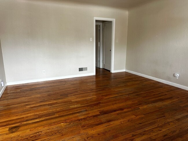 Photo - 712 17th St Unidad 1