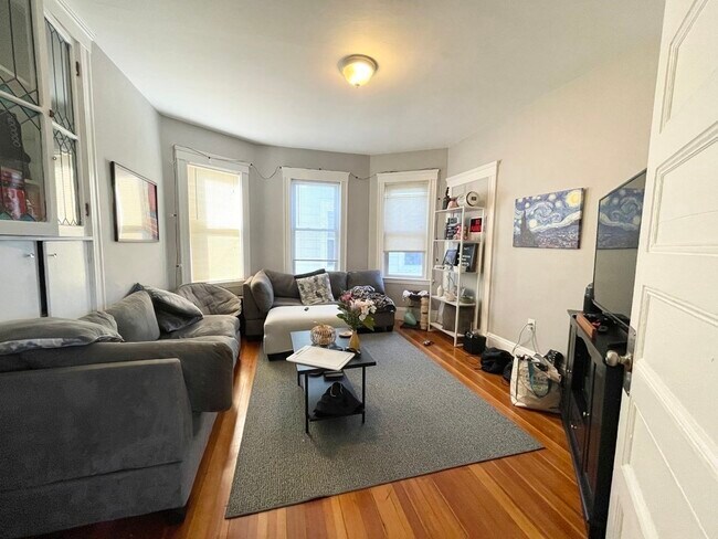 Photo - 9 Taft St Unit 3