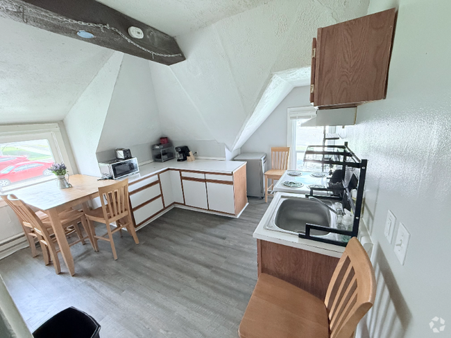 Building Photo - 122 4th St Unit 120 Rental