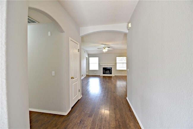 Photo - 1003 N Riviera Cir