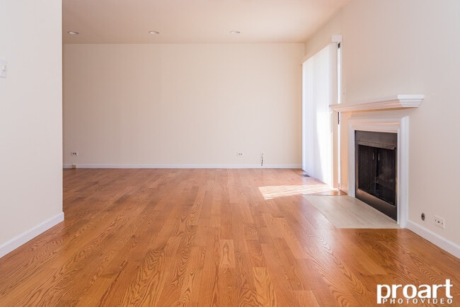 Photo - 1523 Johnstown Ct