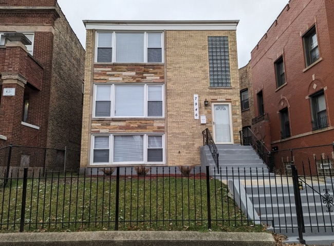 Building Photo - Spacious 3BR Unit 1 Rental