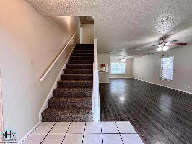Photo - Bright and Inviting 2-Story home, conveniently located near to Randolph AFB and SAMMC!