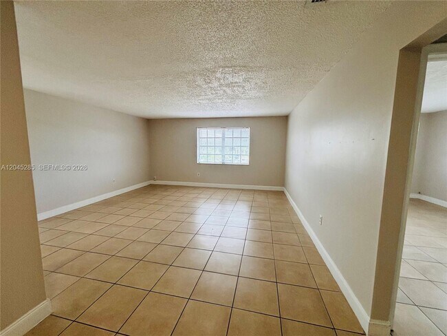 Photo - 6601 SW 18th St Unit 210
