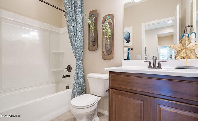 Photo - 1594 E Kingman Pl