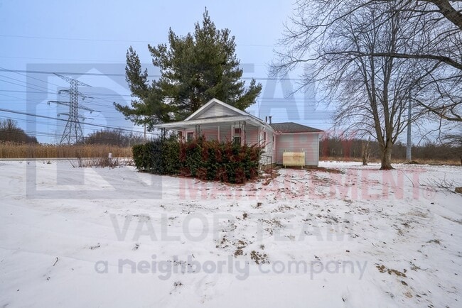 Photo - 5066 Newton Falls Rd Unit #6