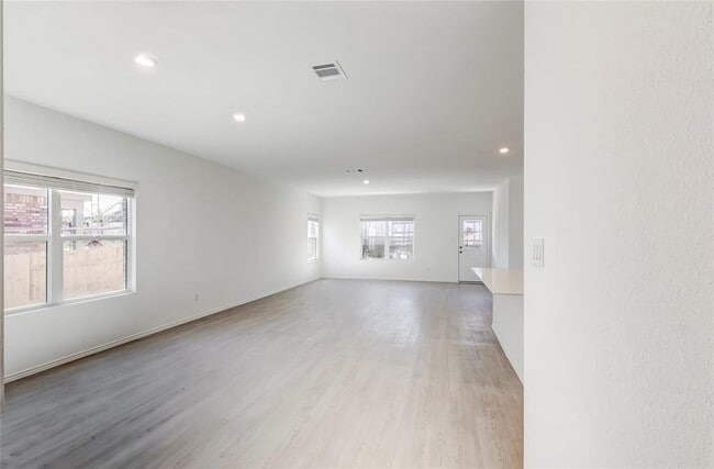 Photo - 173 Cibolo Crk Lp