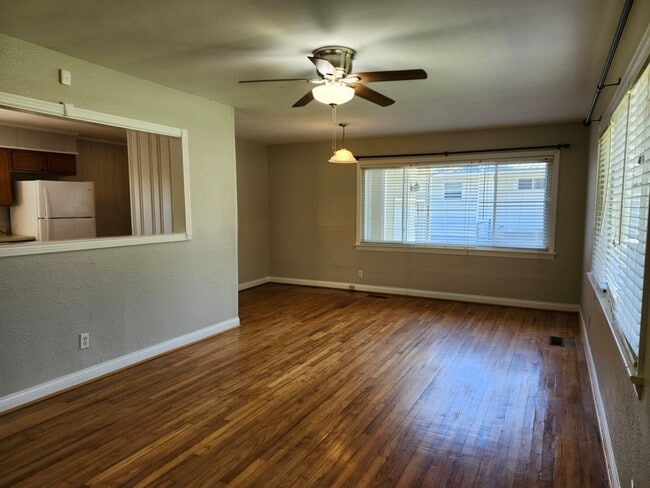 Photo - 3 bedroom 2 bath home located in Brainerd TN