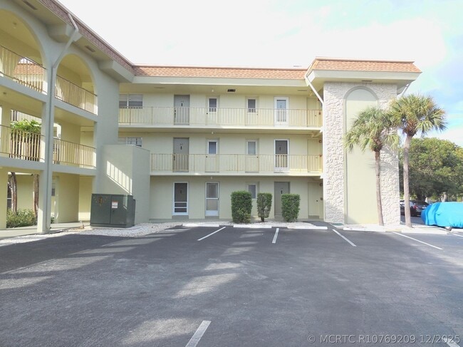Building Photo - 5701 NW 2nd Ave Unit 3080