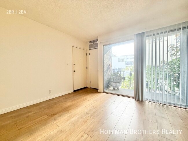 Photo - 1036 N Crescent Heights Blvd Unidad 4