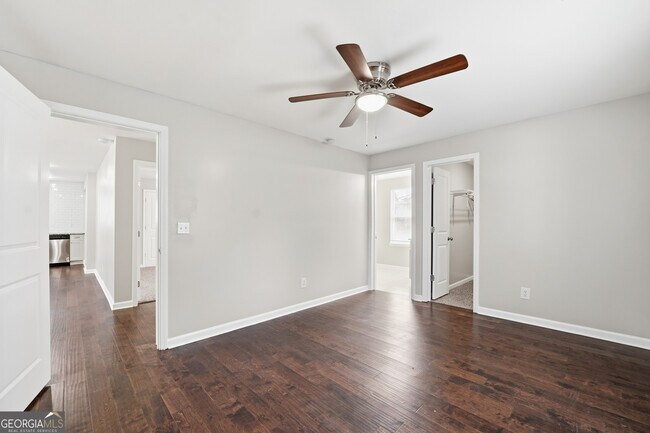 Photo - 250 Maple St