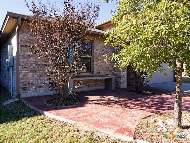 Photo - 1502 Shim's Blvd