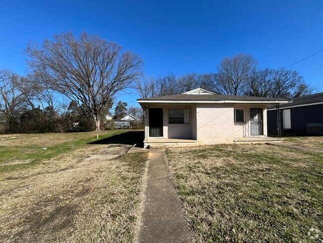Building Photo - 2011 Milne St Rental