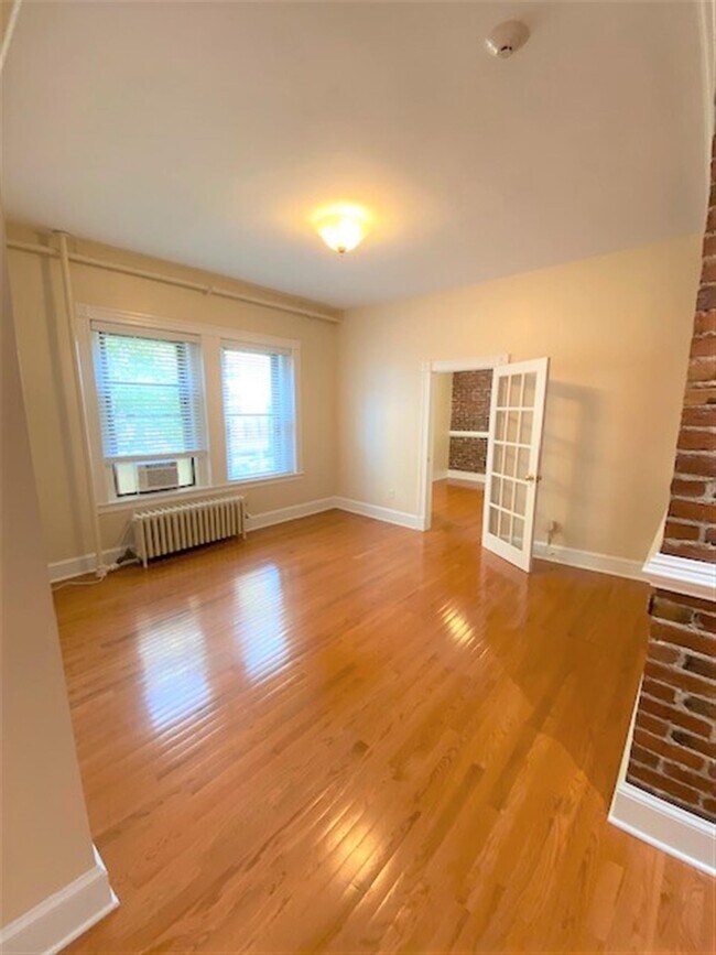 Photo - 898 Massachusetts Ave Unit 3