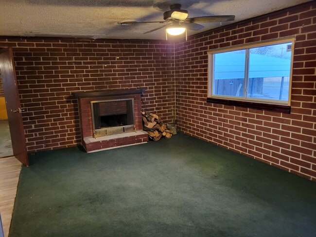 Building Photo - 508 Clark Ave Rental