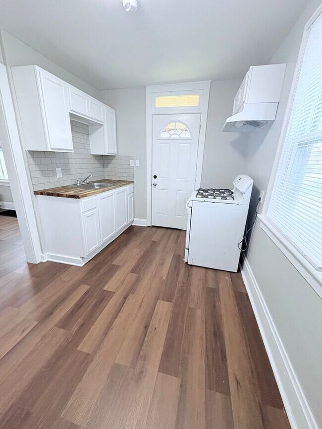 Photo - Charming 3 beds 1 bath in Columbus!