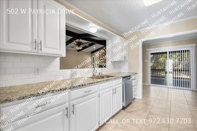 Photo - 502 W Patricia Dr