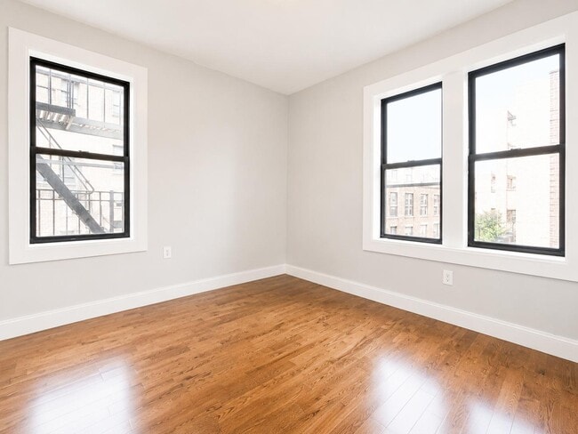 Photo - 518 W 204th St Unit 36