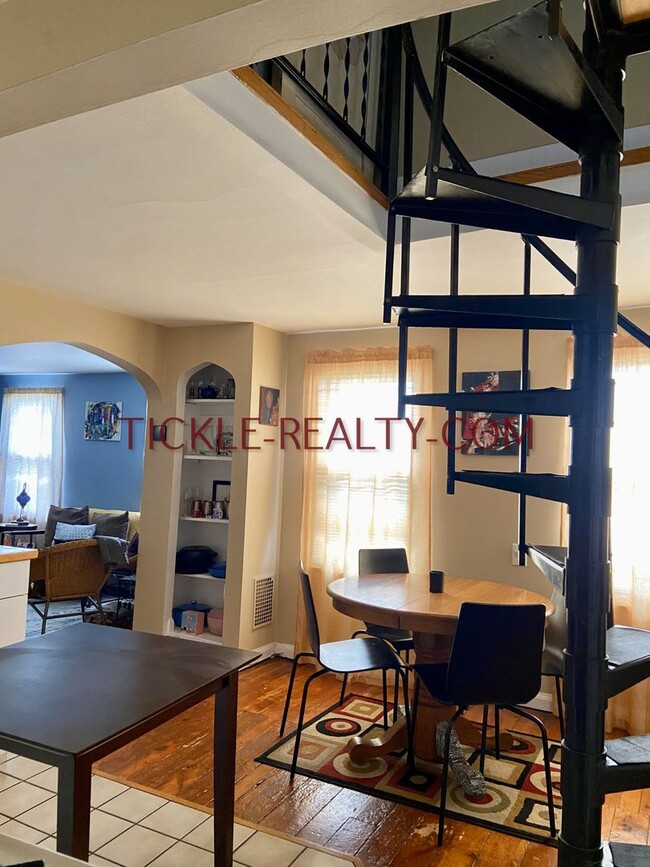 Photo - 195 Meigs St Unit 4