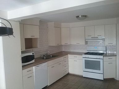 Photo - Single Family Home at 265 Hunt Ave , Warwick