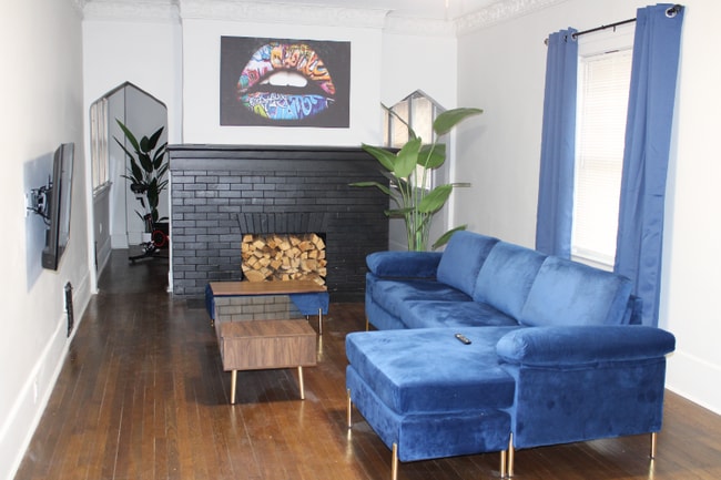 Photo - 298 Josephine St