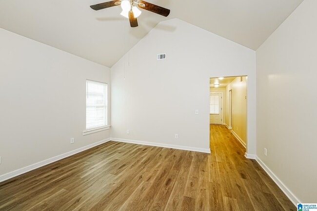 Photo - 555 Kincaid Cove Ln