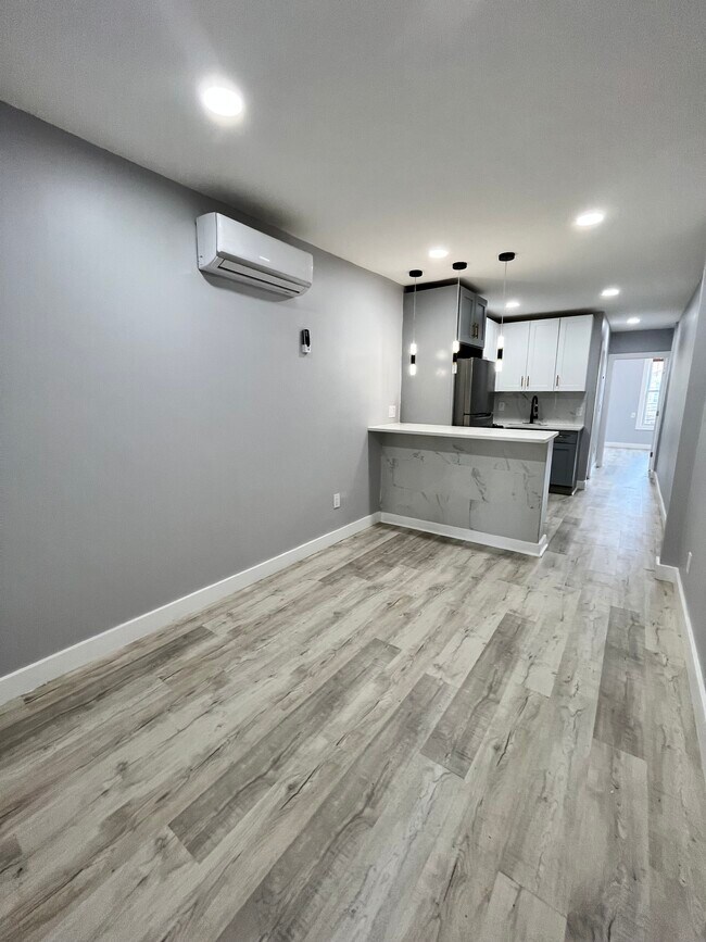 85 Zabriskie 6 - 83 Zabriskie St Unidad 6