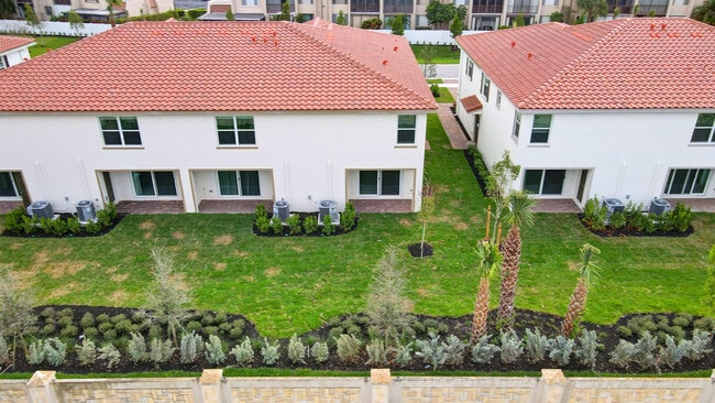 Photo - 6875 Broadwater Ln